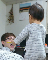 ビックリして目ン玉飛び出てる旦那